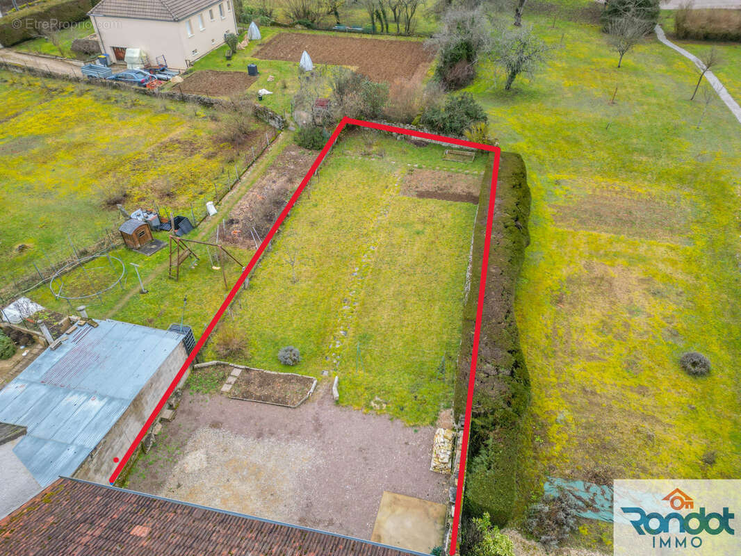 Maison à FONTAINE-FRANCAISE