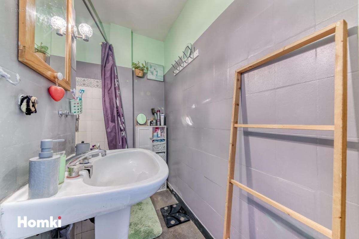 Appartement à BRON