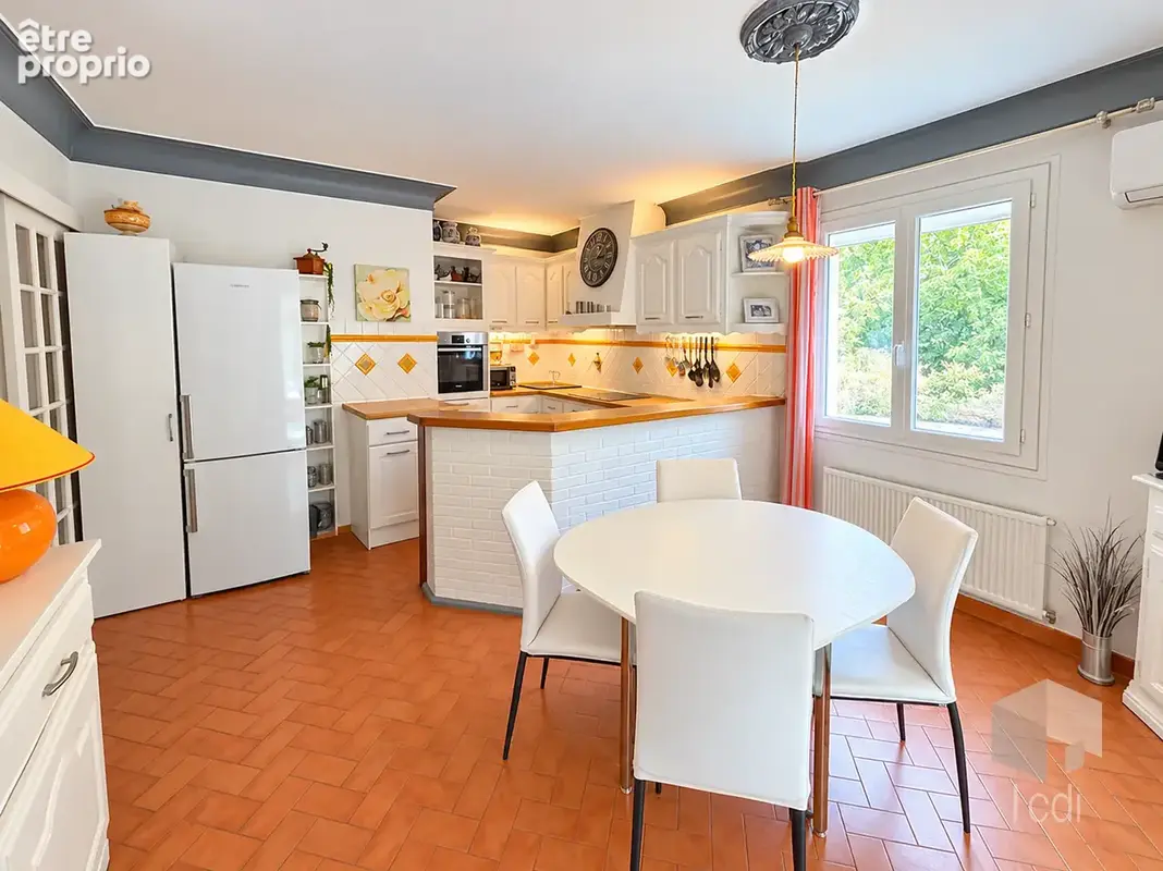 GRIGNAN, maison de plain pied de 150 m2 - photo 6