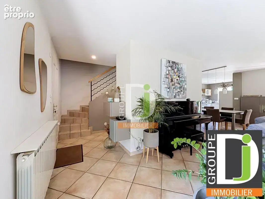 A vendre, montoison maison de 140 m² avec piscine - photo 8