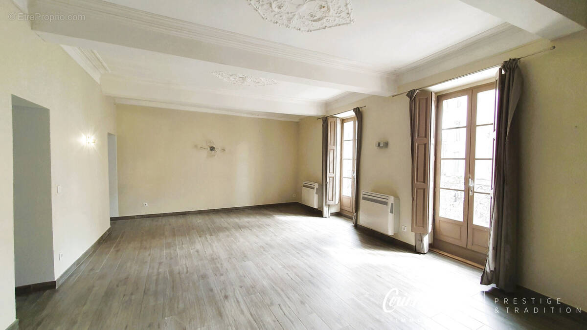 Appartement à NIMES