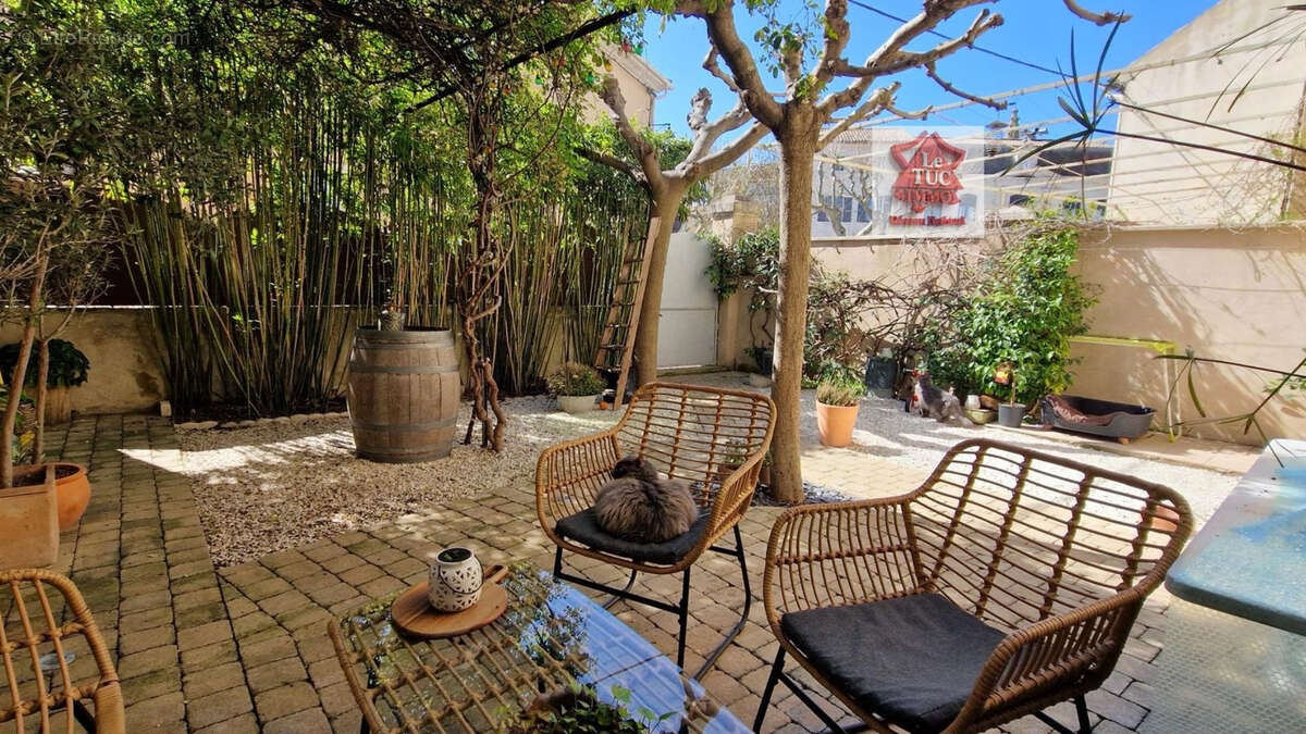 Maison à LAPALUD