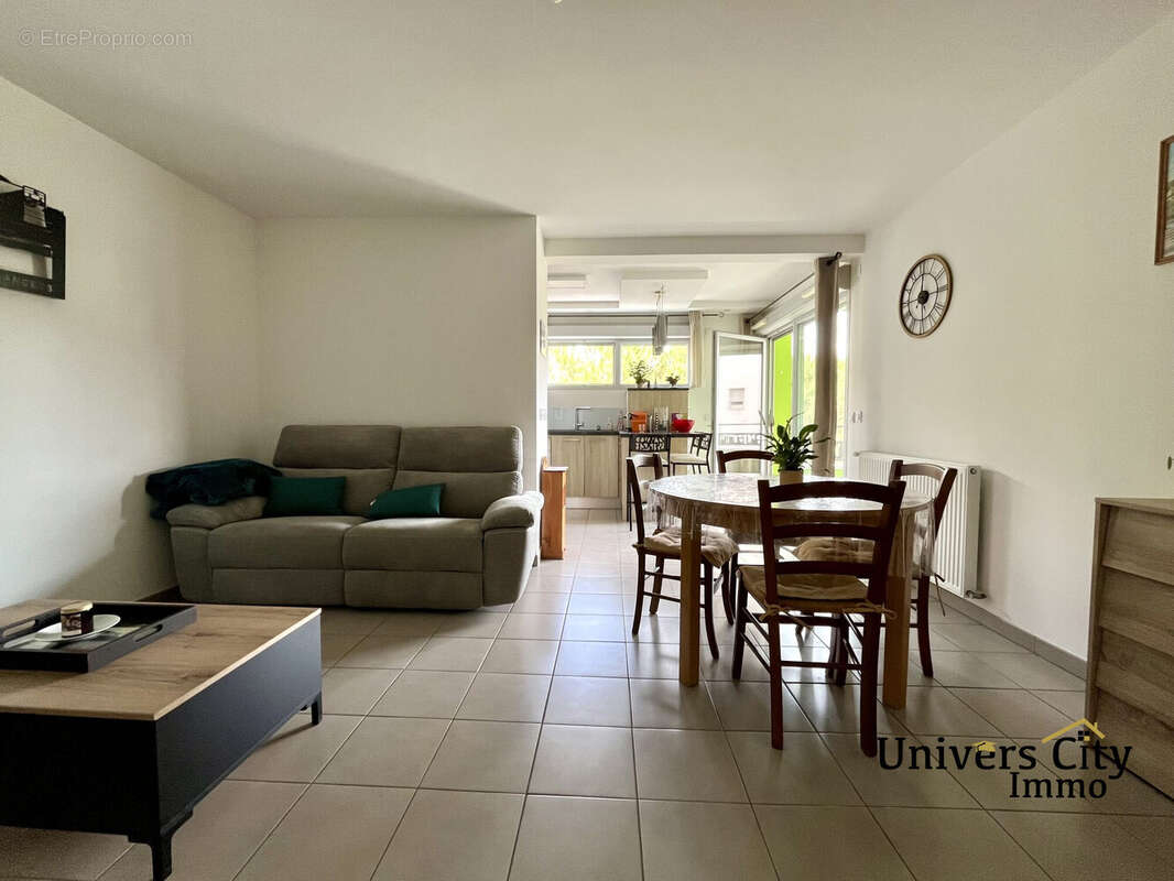 Appartement 65 m² à Angers  - photo 4