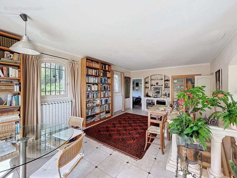 Maison à LE ROURET