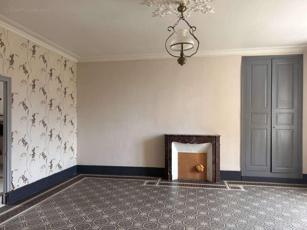 A VENDRE - Maison 5 pièces avec jardin et dépendances à Prissac - photo 5