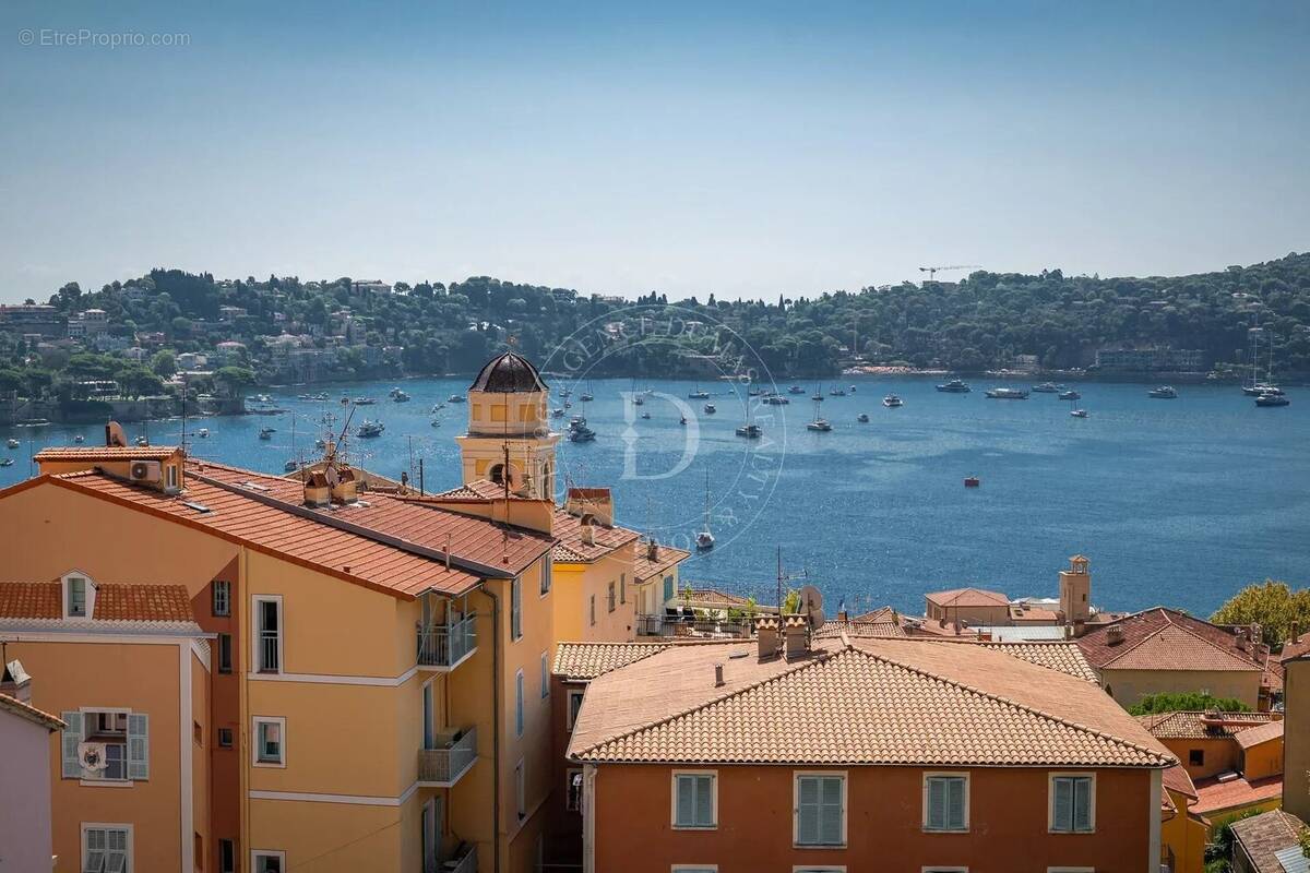 Appartement à VILLEFRANCHE-SUR-MER