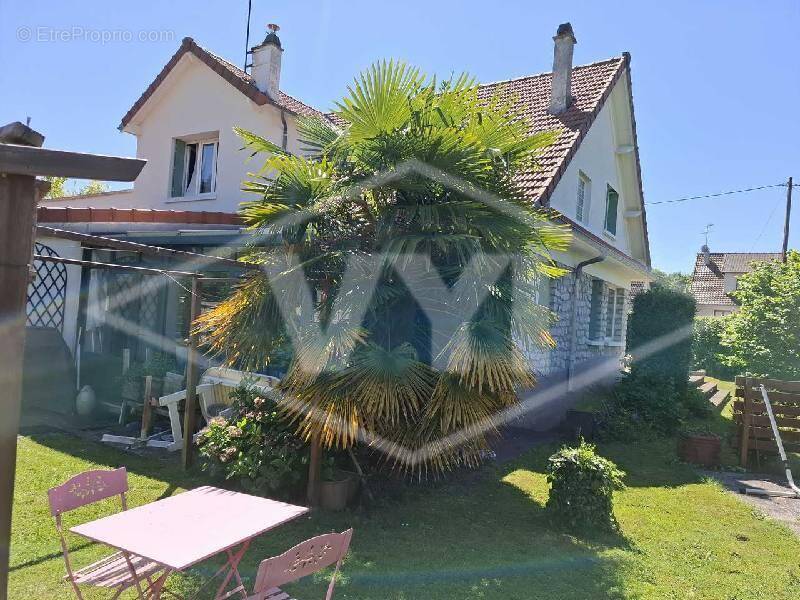 Maison à COMBS-LA-VILLE