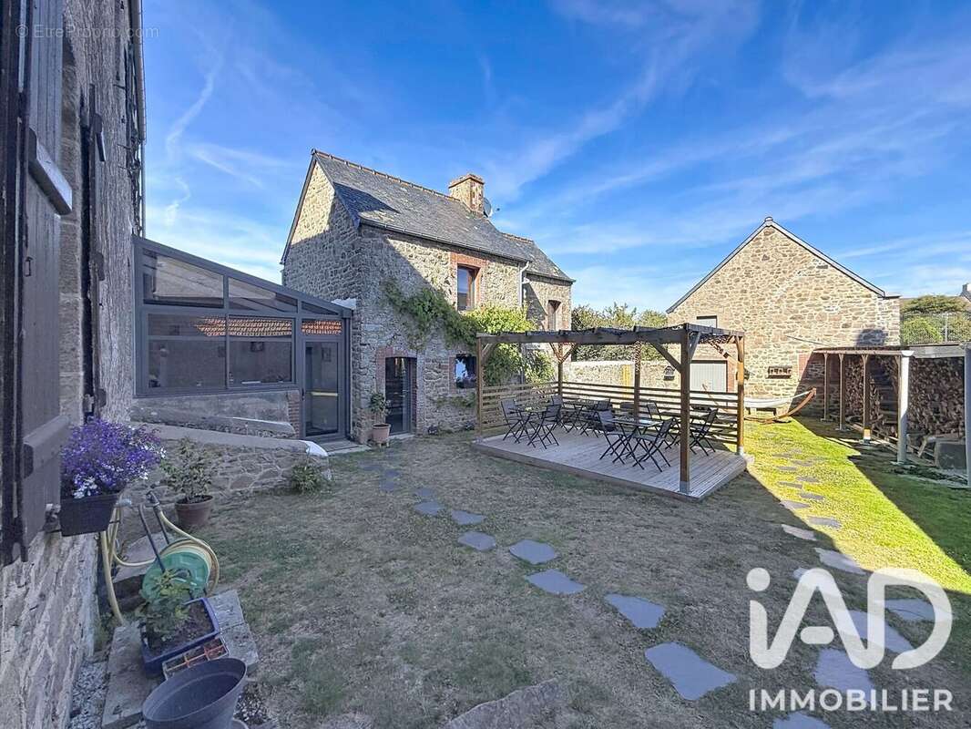 Commerce 231 m² à Vauville  - photo 2