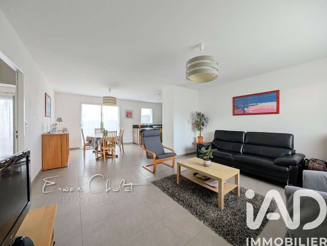 Photo 2 - Maison à SAINT-ETIENNE-DE-MONTLUC