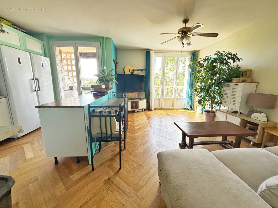 Appartement à SAINT-FONS