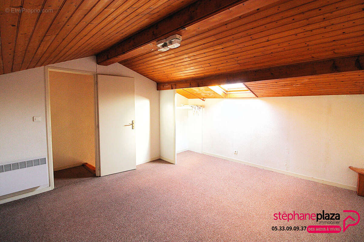 Maison à VILLENAVE-D&#039;ORNON