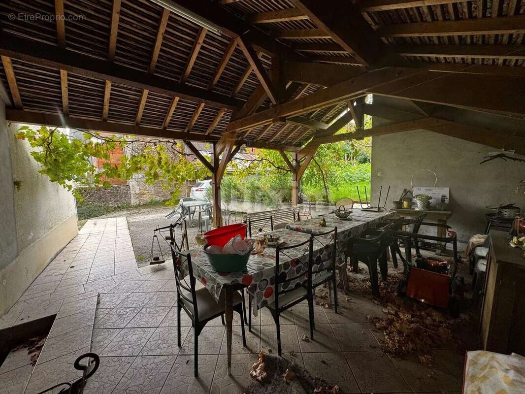 Maison à LUCY-LE-BOIS