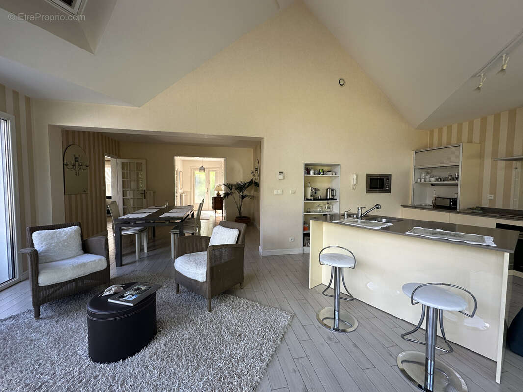 Maison à SAINT-DENIS-EN-VAL