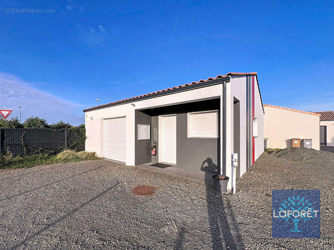 Maison à SAINT-URBAIN