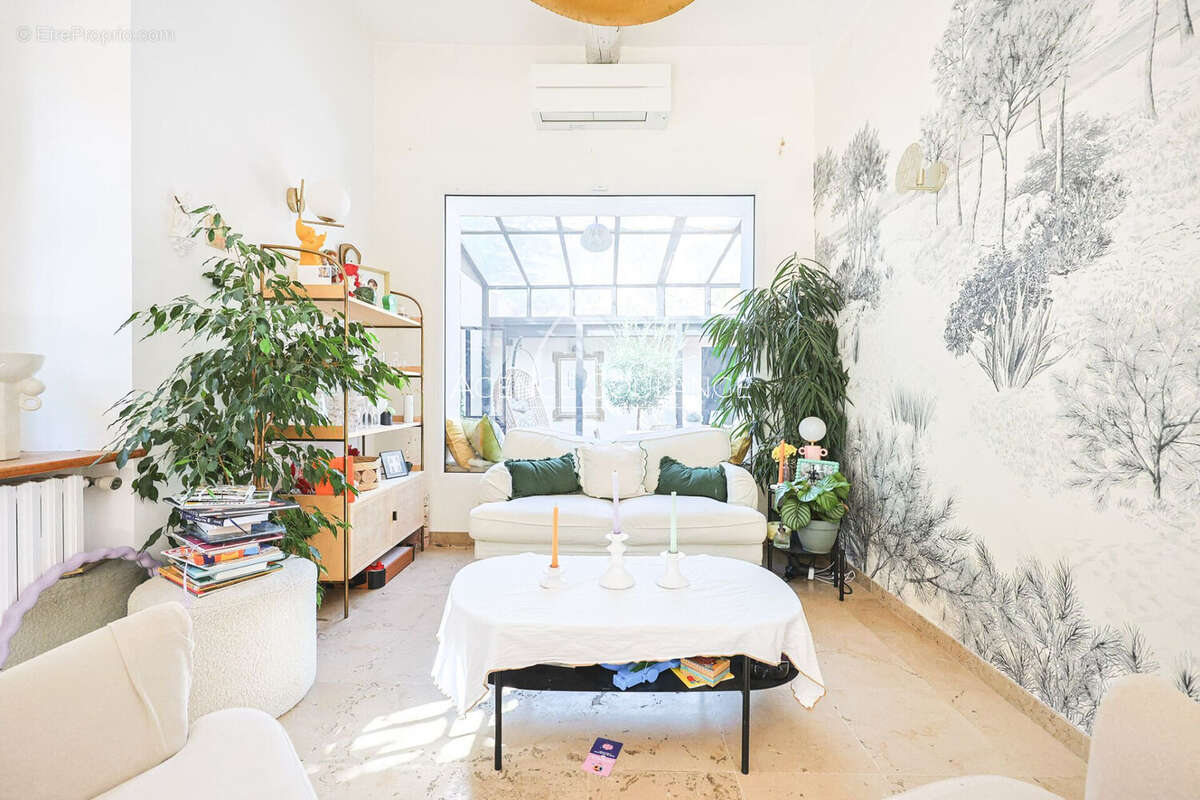 Maison 366 m² à La Ciotat  - photo 9