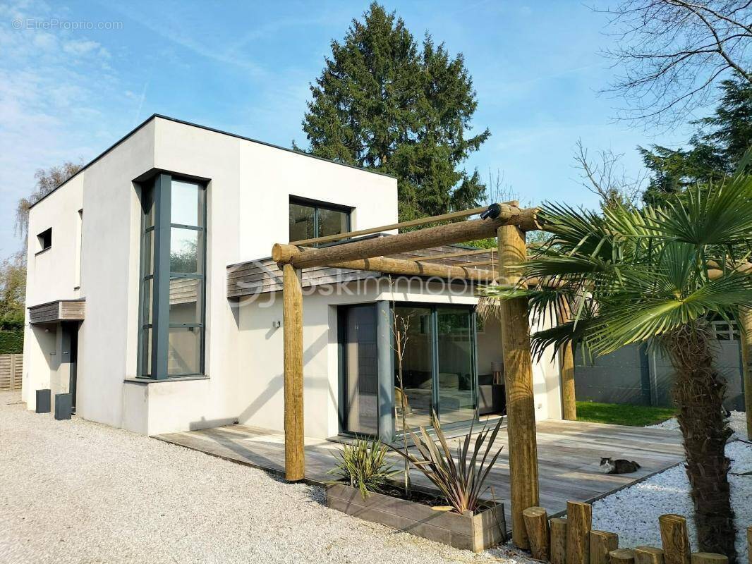 Maison à SAINGHIN-EN-MELANTOIS
