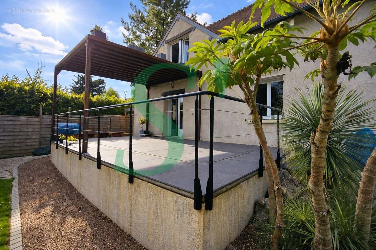 Maison à CHARS