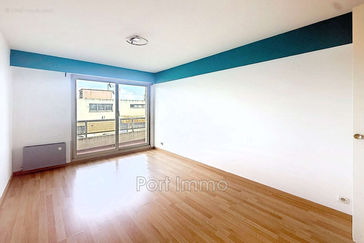 Appartement 78 m² à Saint-Laurent-Du-Var  - photo 5
