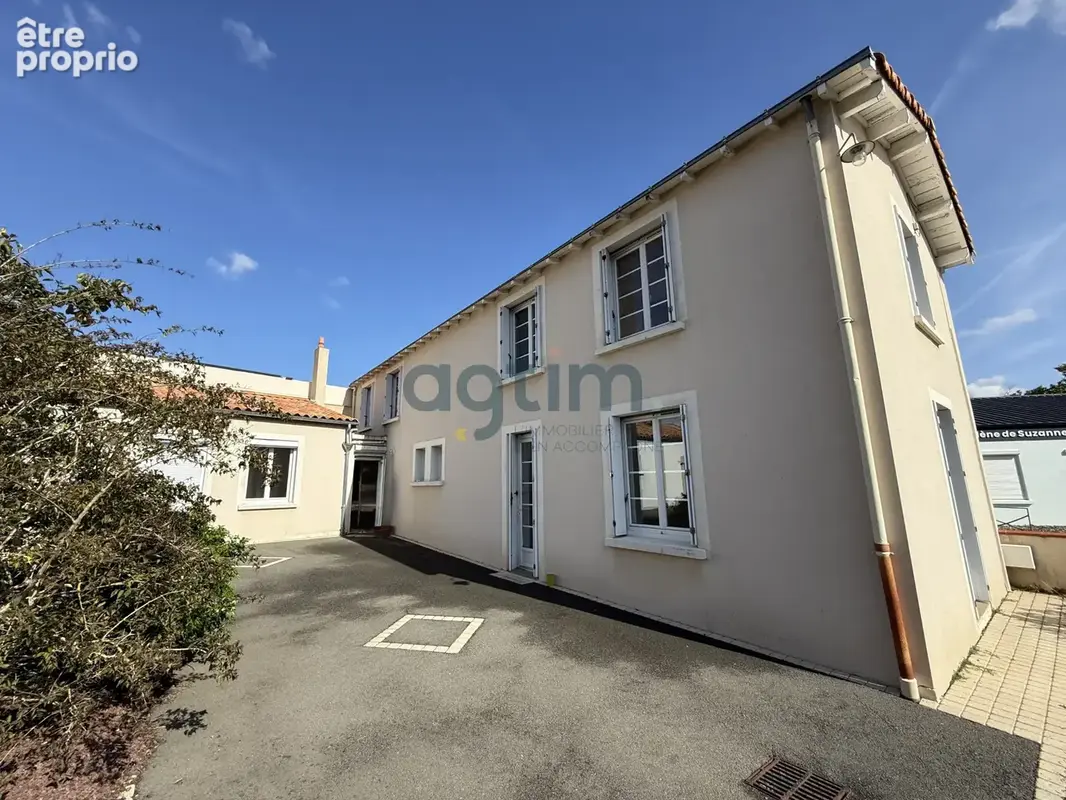 Chavagnes-en-Paillers, centre, maison 141m2 hab, 4 chambres, garage, dépendances, terrain 787m2, clos - photo 5