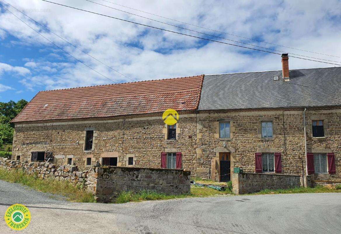 Maison à AUZANCES
