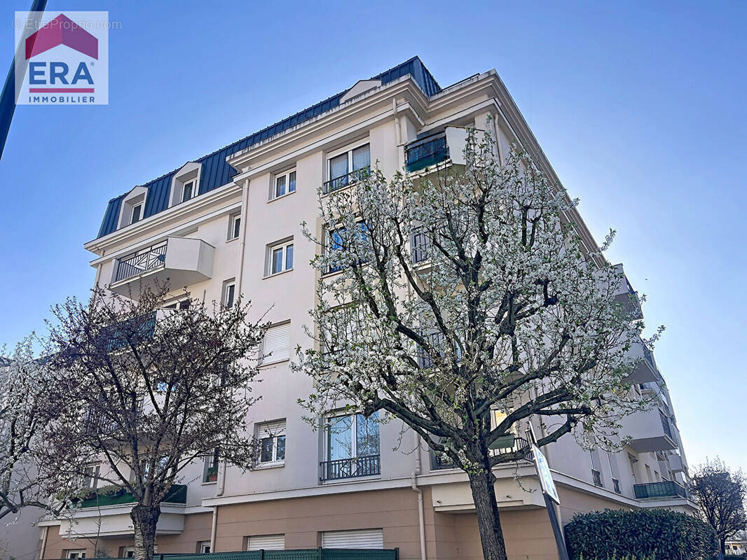 Appartement à IVRY-SUR-SEINE