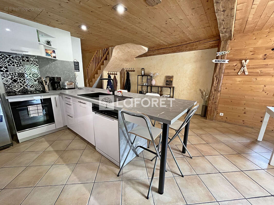 73600 Hautecour Maison T5 de115m², garage, cave, terrasse et jardinet - photo 6