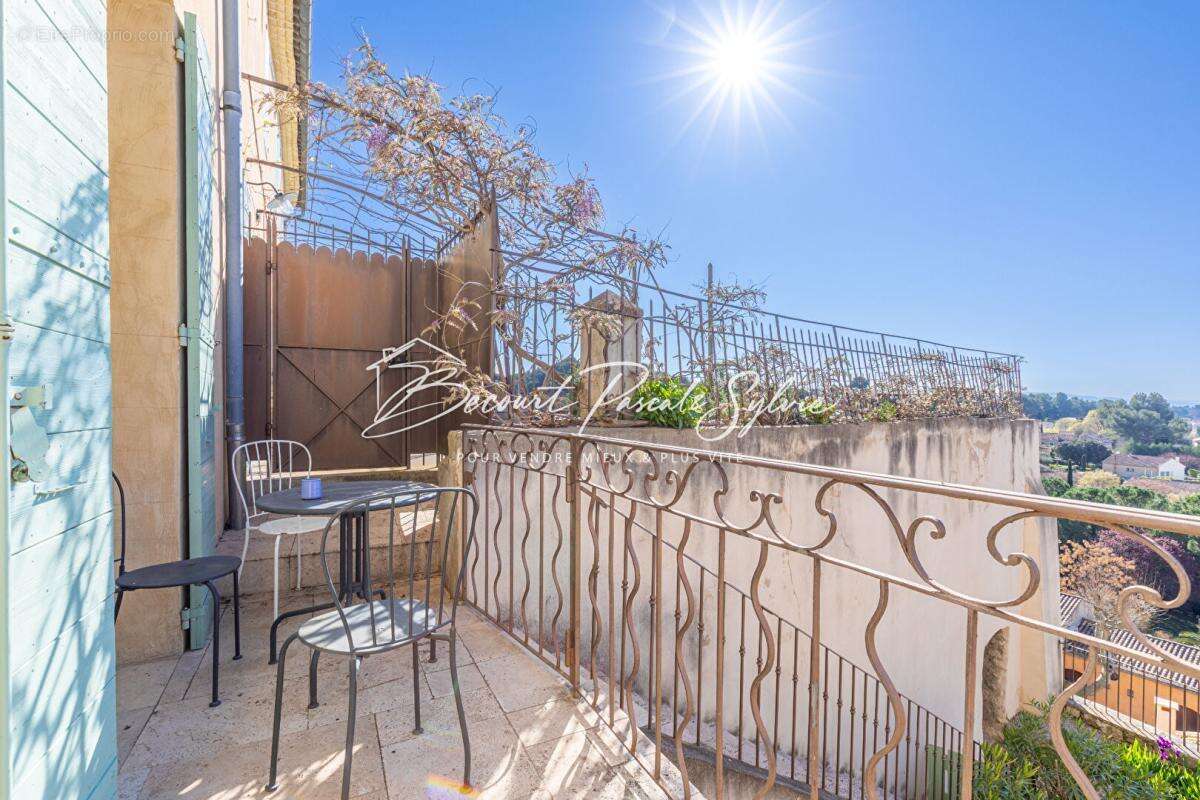 Appartement à BEAUMES-DE-VENISE