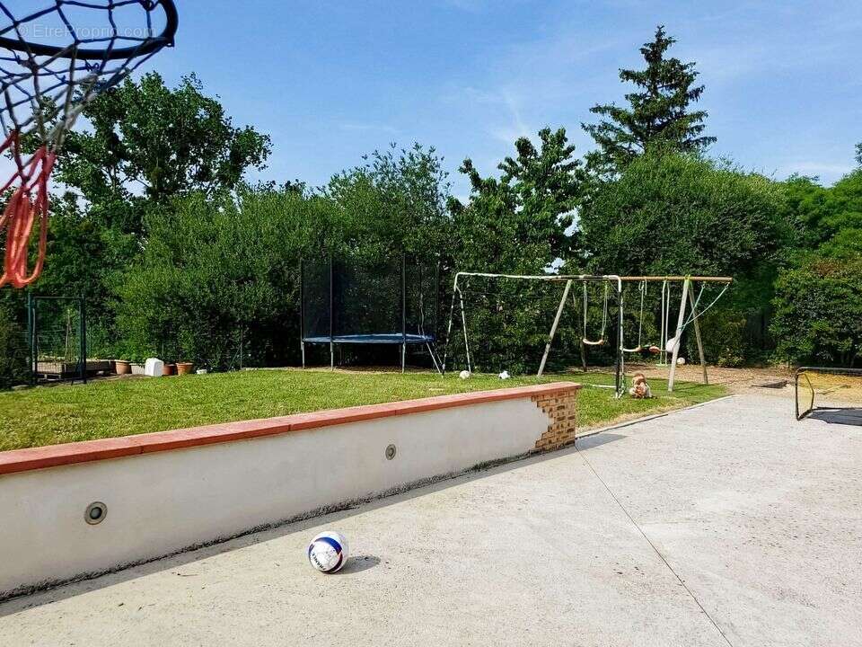 Maison à BOTZ-EN-MAUGES