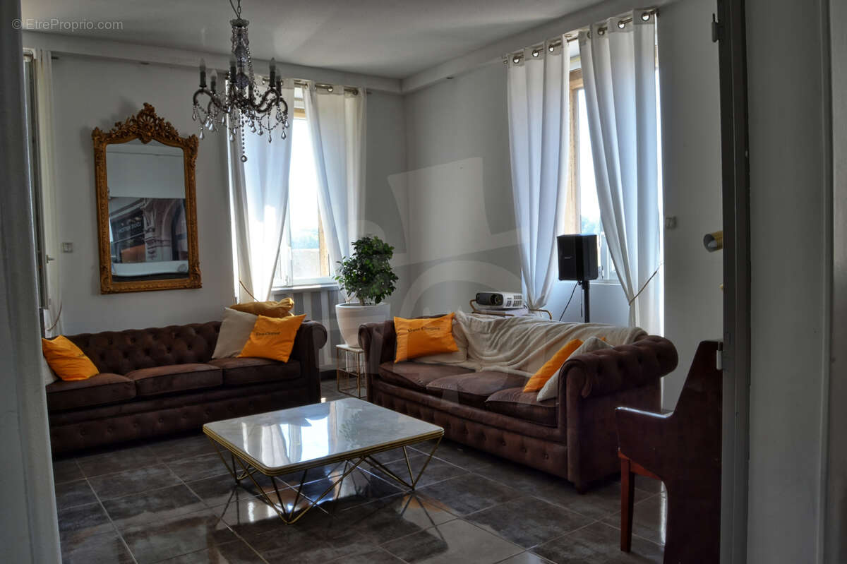 Maison 173m2 avec garage et grande dépendance sur un grand terrain boisé à Prosnes - photo 5