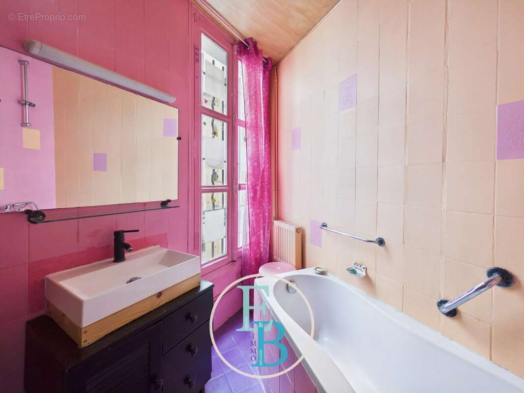 Appartement à PARIS-11E