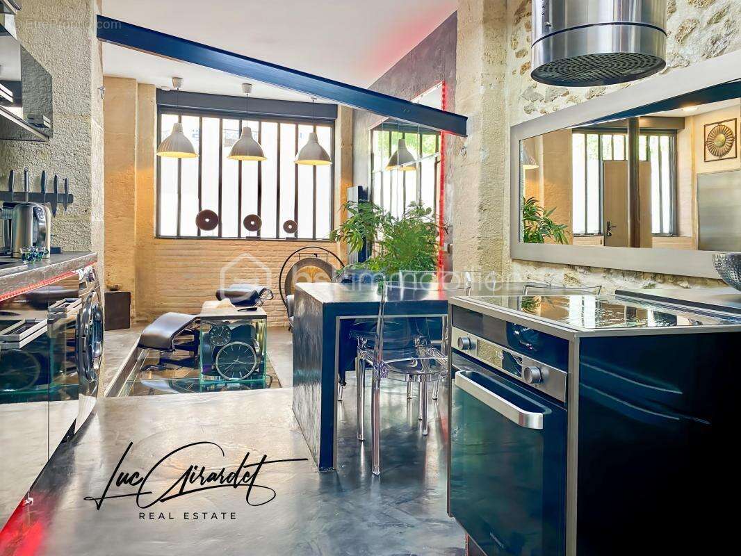 Appartement à PARIS-19E
