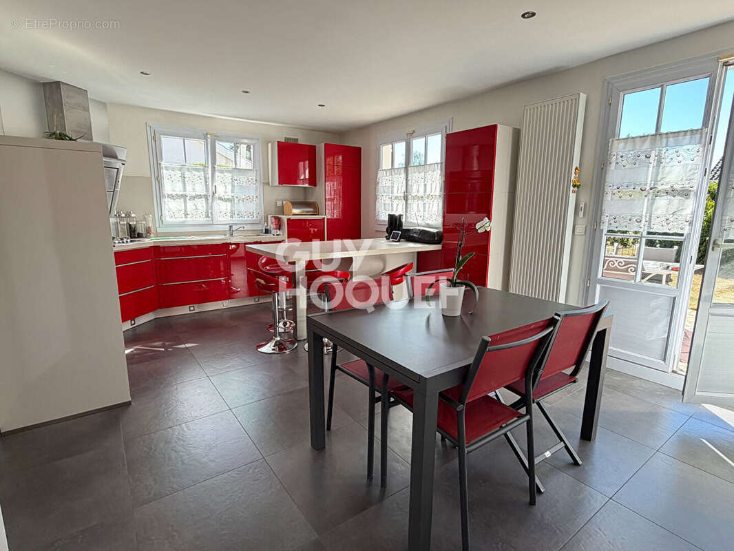 Maison à Mennecy Village Levitt - photo 3