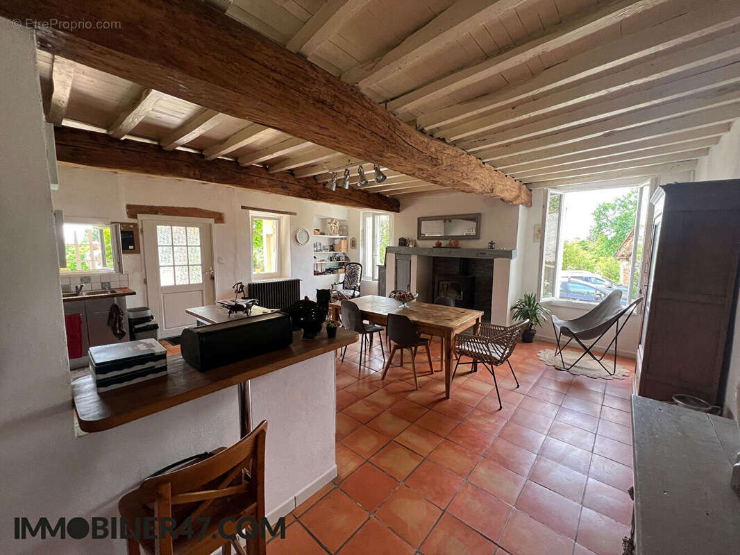 Maison à CASTELMORON-SUR-LOT