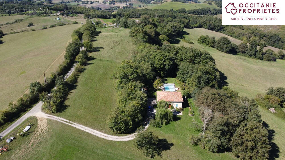 Maison à VILLEFRANCHE