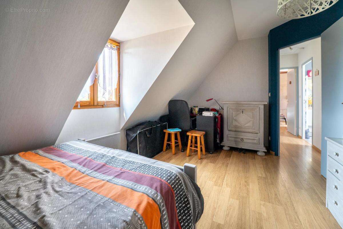 Maison de 5 pièces de 108 m² à Amfreville-sur-Iton - photo 13