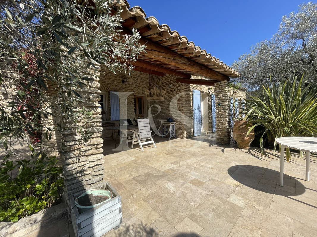 Maison à MALAUCENE