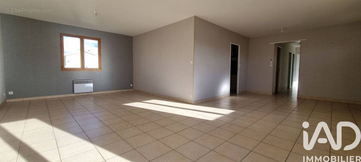 Photo 1 - Maison à COUTRAS