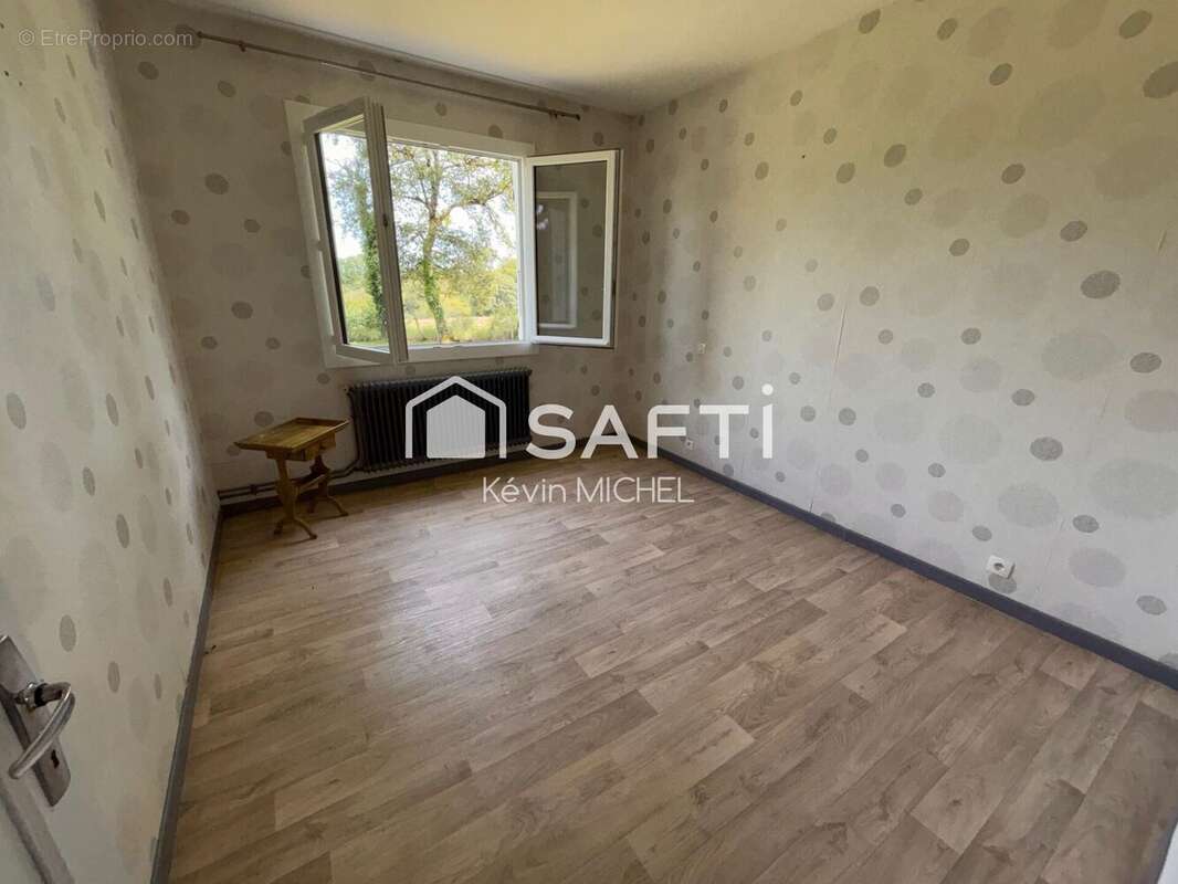 Photo 5 - Maison à LA PERUSE