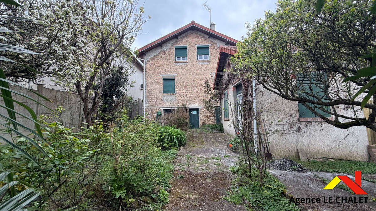 Maison à VILLENEUVE-LE-ROI