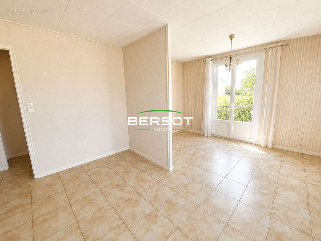 Maison à TRAVES