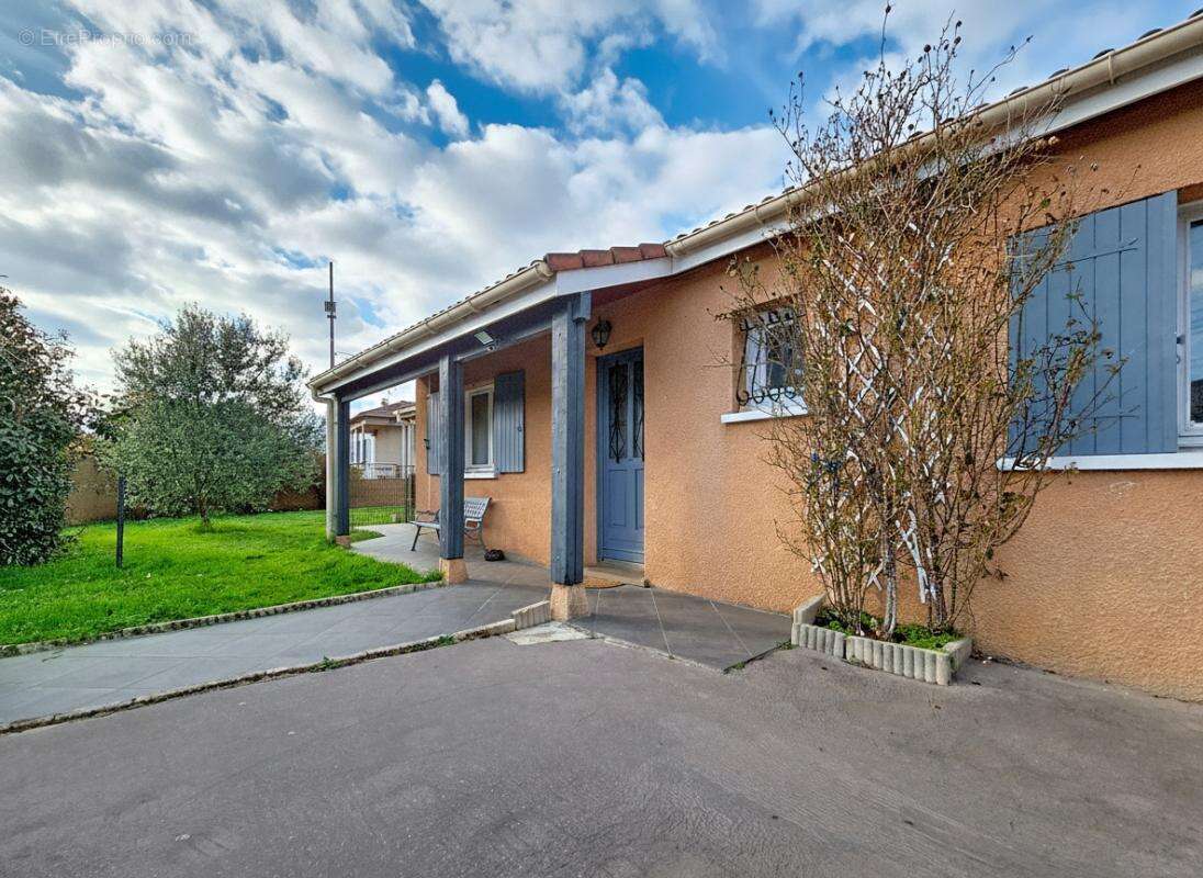 Maison à MIONS
