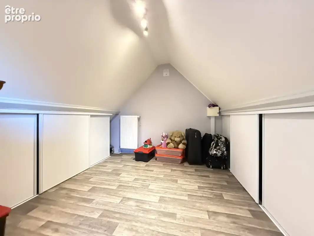 Maison familiale 207m 2, 4 chambres et véranda. - photo 13