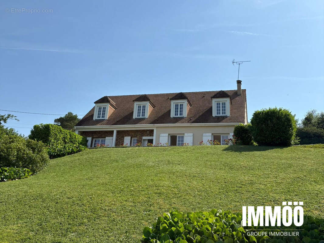 Maison à SAINT-MARTIN-DE-BOSCHERVILLE
