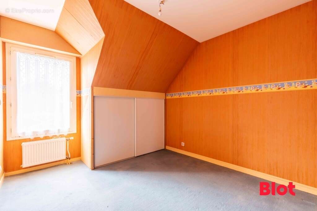 Appartement à THORIGNE-FOUILLARD