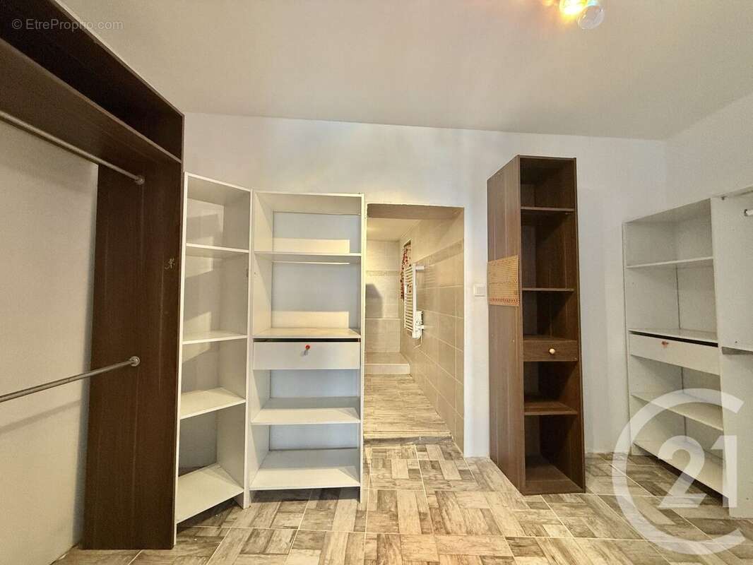 Maison à VILLENEUVE-SUR-ALLIER