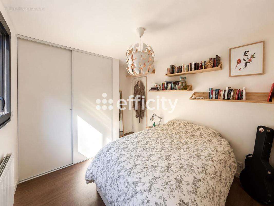 Maison 111 m² à Orgeres  - photo 7