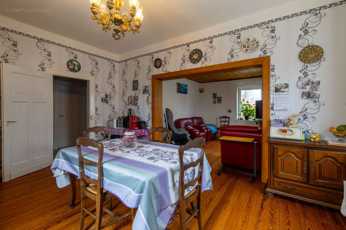 Maison à SAINTE-MARIE-AUX-CHENES