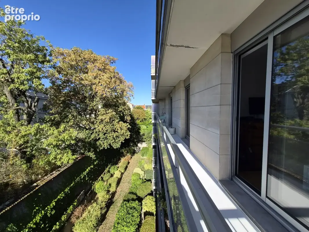Appartement 4 pièces 82 m² à vendre à Reims (51100) - photo 2