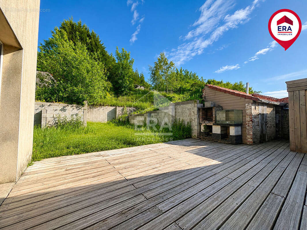 Maison 3 chambres à Estrée-Blanche - Beaux volumes et fort potentiel d'aménagement - photo 4