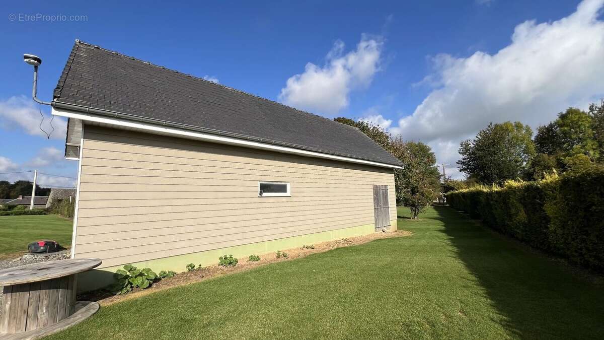 Maison à HORNOY-LE-BOURG